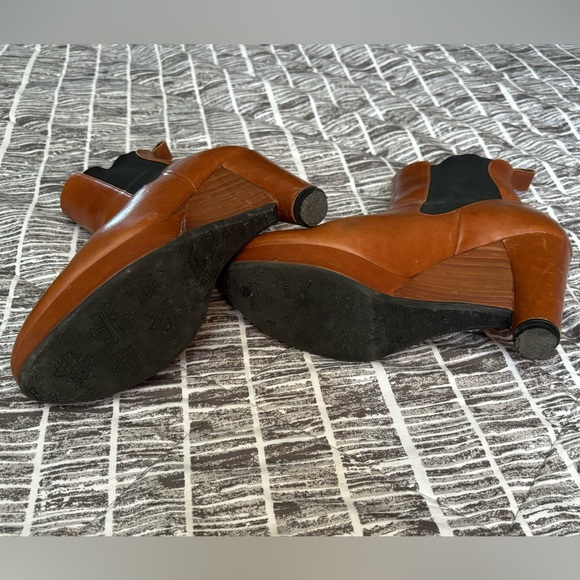 Fluevog Writes Paglia - size 11. - Picture 5 of 5